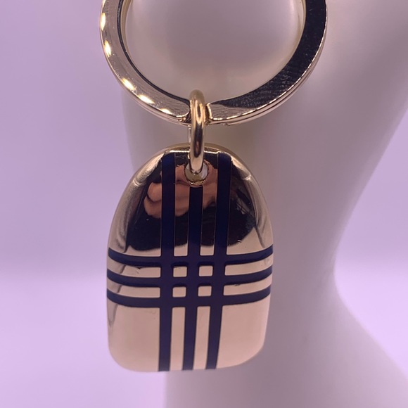 New Burberry Classic Gold Rare keychains - Picture 1 of 5